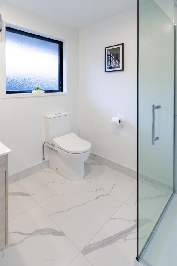 1 Bedroom 1 Bath, Executive Escape, Northlands Mall Christchurch Zewnętrze zdjęcie