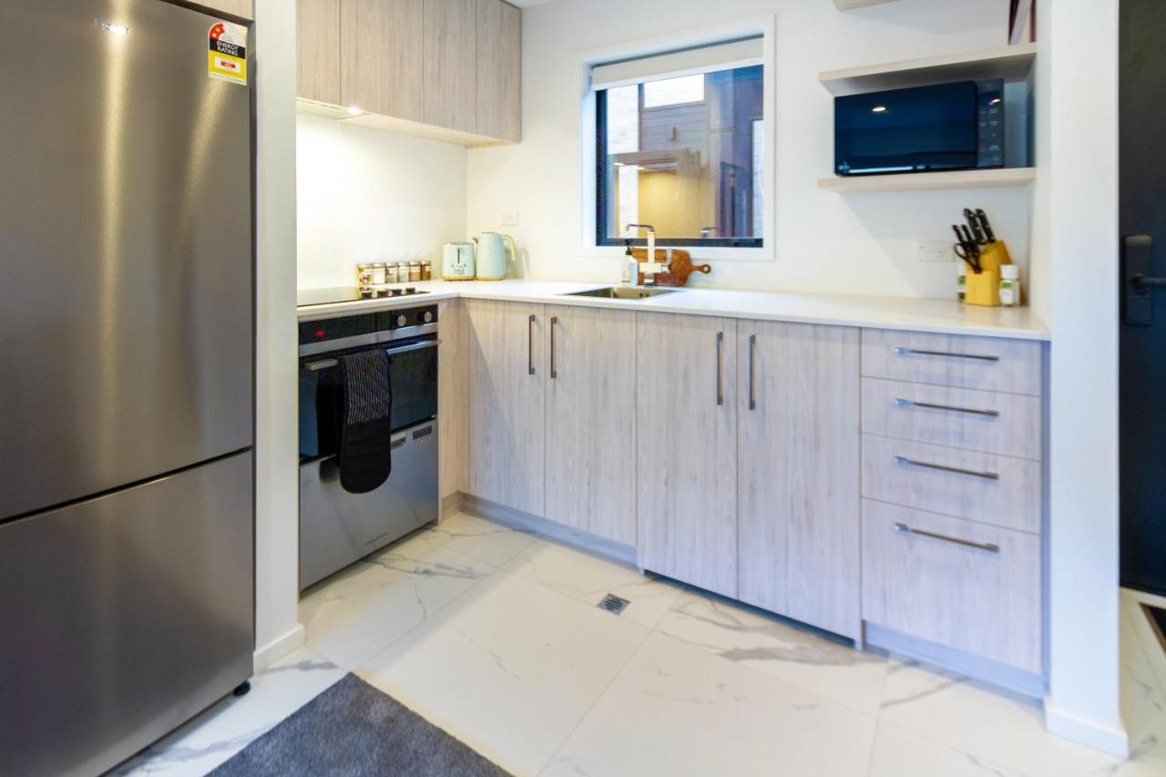 1 Bedroom 1 Bath, Executive Escape, Northlands Mall Christchurch Zewnętrze zdjęcie
