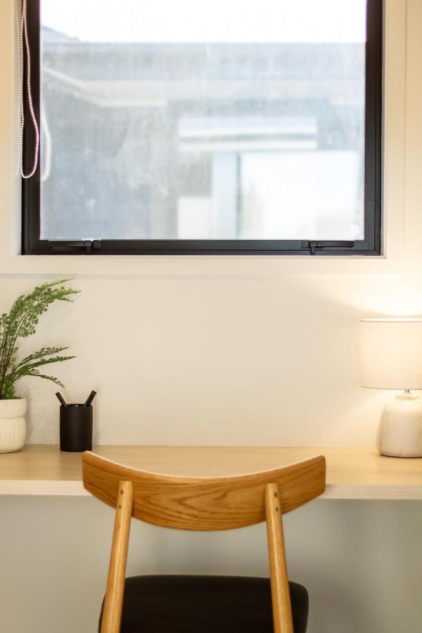 1 Bedroom 1 Bath, Executive Escape, Northlands Mall Christchurch Zewnętrze zdjęcie